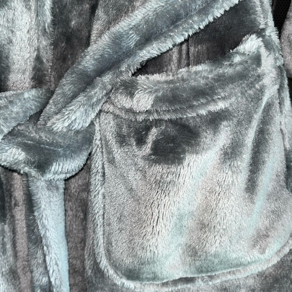 Joyspun Fluffy Plush Robe Pockets Medium Cozy Blanket Robe - Picture 3 of 5